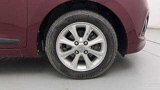 Used 2015 Hyundai Grand i10 [2013-2017] Asta AT 1.2 Kappa VTVT Petrol Automatic tyres RIGHT FRONT TYRE RIM VIEW