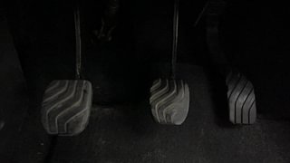 Used 2016 Renault Kwid [2015-2019] RXT Petrol Manual interior PEDALS VIEW