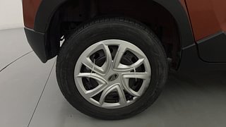 Used 2016 Mahindra KUV100 [2015-2017] K6 6 STR Petrol Manual tyres RIGHT REAR TYRE RIM VIEW