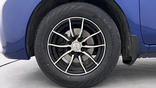 Used 2013 Nissan Sunny [2011-2014] XL Petrol Manual tyres LEFT FRONT TYRE RIM VIEW