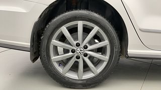 Used 2020 volkswagen Vento Highline Plus 1.0L TSI Petrol AT Petrol Automatic tyres RIGHT REAR TYRE RIM VIEW