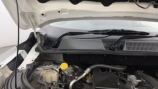 Used 2022 Renault Kiger RXT MT Petrol Manual engine ENGINE RIGHT SIDE HINGE & APRON VIEW