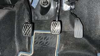 Used 2020 Maruti Suzuki Wagon R 1.0 [2019-2022] VXI Petrol Manual interior PEDALS VIEW