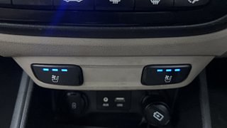 Used 2019 Hyundai Verna [2017-2020] 1.6 CRDI SX (O) AT Diesel Automatic top_features Ventilated seats