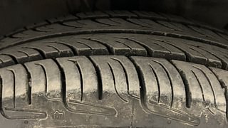 Used 2018 Hyundai Elite i20 [2018-2020] Asta 1.2 Petrol Manual tyres RIGHT FRONT TYRE TREAD VIEW