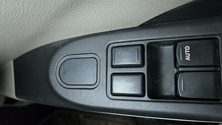 Used 2015 Maruti Suzuki Celerio VXI AMT Petrol Automatic top_features Central locking