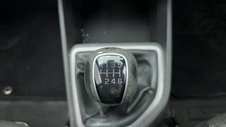 Used 2015 Hyundai Creta [2015-2018] 1.6 SX Plus Diesel Manual interior GEAR  KNOB VIEW