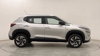 Used 2022 Nissan Magnite XE Petrol Manual exterior RIGHT SIDE VIEW