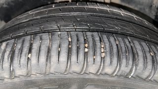 Used 2015 Volkswagen Polo [2010-2014] Highline1.2L (P) Petrol Manual tyres LEFT REAR TYRE TREAD VIEW