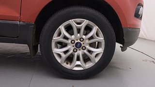 Used 2017 Ford EcoSport [2015-2017] Titanium 1.0L Eco Boost Petrol Manual tyres RIGHT FRONT TYRE RIM VIEW