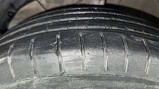 Used 2019 Maruti Suzuki Swift [2017-2021] ZXi Plus AMT Petrol Automatic tyres LEFT FRONT TYRE TREAD VIEW