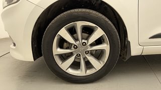 Used 2014 Hyundai i20 [2012-2014] Asta 1.2 Petrol Manual tyres LEFT FRONT TYRE RIM VIEW