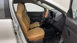 Used 2016 Renault Kwid [2015-2019] RXT Petrol Manual interior RIGHT SIDE FRONT DOOR CABIN VIEW