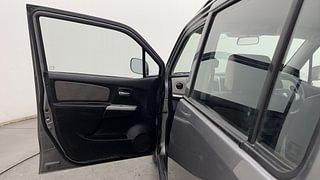 Used 2014 Maruti Suzuki Wagon R 1.0 [2010-2019] LXi Petrol Manual interior LEFT FRONT DOOR OPEN VIEW