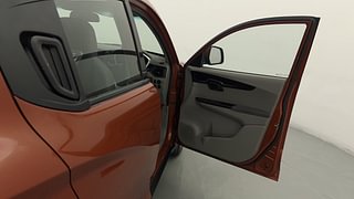 Used 2016 Mahindra KUV100 [2015-2017] K6 6 STR Petrol Manual interior RIGHT FRONT DOOR OPEN VIEW