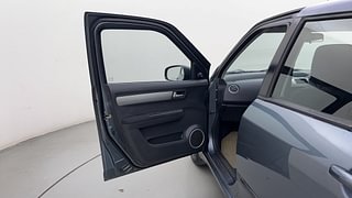 Used 2011 Maruti Suzuki Swift [2007-2011] VXi Petrol Manual interior LEFT FRONT DOOR OPEN VIEW