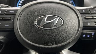 Used 2020 Hyundai New i20 Asta (O) 1.0 Turbo DCT Petrol Automatic top_features Airbags