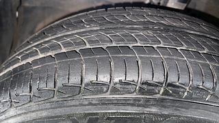Used 2018 Honda Amaze 1.2 S (O) Petrol Manual tyres LEFT FRONT TYRE TREAD VIEW