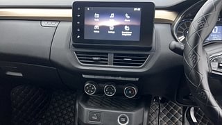 Used 2022 Renault Kiger RXT MT Petrol Manual interior MUSIC SYSTEM & AC CONTROL VIEW
