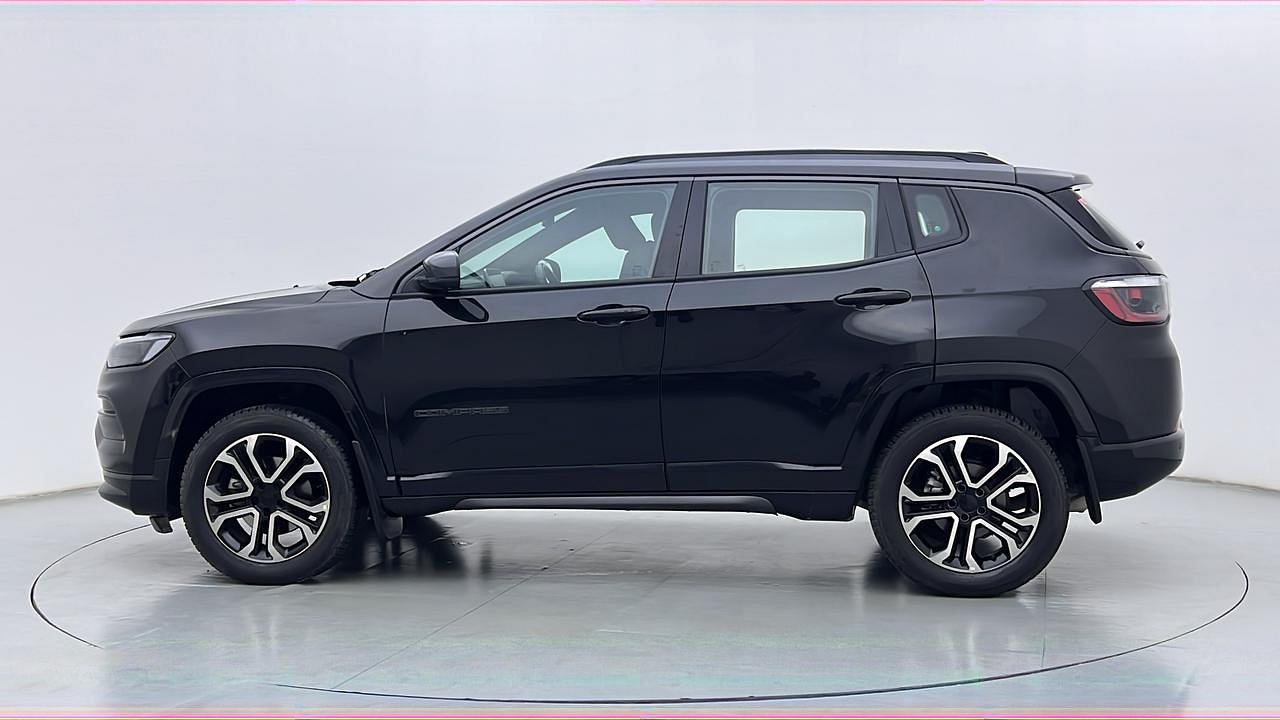 New Jeep Compass exterior LEFT SIDE VIEW