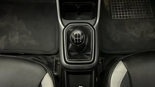 Used 2022 Maruti Suzuki Ignis Zeta MT Petrol Petrol Manual interior GEAR  KNOB VIEW