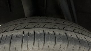 Used 2016 Renault Kwid [2015-2019] RXT Petrol Manual tyres RIGHT REAR TYRE TREAD VIEW