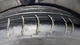 Used 2015 Hyundai i10 magna 1.1 Petrol Manual tyres LEFT FRONT TYRE TREAD VIEW
