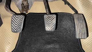 Used 2016 Hyundai Eon [2011-2018] Era + (O) Petrol Manual interior PEDALS VIEW