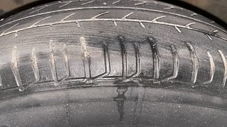 Used 2015 Hyundai i10 magna 1.1 Petrol Manual tyres LEFT FRONT TYRE TREAD VIEW