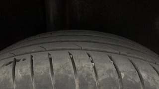 Used 2018 Ford EcoSport [2017-2020] Titanium + 1.5L Ti-VCT AT Petrol Automatic tyres RIGHT REAR TYRE TREAD VIEW