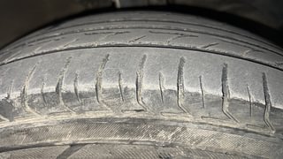 Used 2018 Maruti Suzuki Dzire [2017-2020] VDi AMT Diesel Automatic tyres RIGHT FRONT TYRE TREAD VIEW