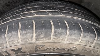 Used 2020 Kia Seltos HTX IVT G Petrol Automatic tyres LEFT REAR TYRE TREAD VIEW