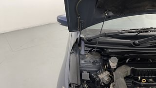 Used 2019 Maruti Suzuki Ciaz Delta Petrol Petrol Manual engine ENGINE RIGHT SIDE HINGE & APRON VIEW