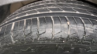 Used 2019 Hyundai Creta [2018-2020] 1.6 SX AT VTVT Petrol Automatic tyres RIGHT FRONT TYRE TREAD VIEW