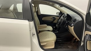 Used 2018 Volkswagen Polo [2015-2019] Highline1.2L (P) Petrol Manual interior RIGHT SIDE FRONT DOOR CABIN VIEW