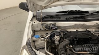 Used 2016 Maruti Suzuki Alto 800 [2012-2016] Lxi Petrol Manual engine ENGINE RIGHT SIDE HINGE & APRON VIEW