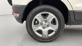 Used 2016 Ford EcoSport [2015-2017] Trend 1.5L Ti-VCT Petrol Manual tyres RIGHT REAR TYRE RIM VIEW