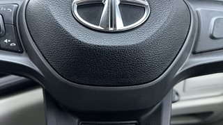 Used 2022 Tata Altroz XM Plus 1.2 Petrol Manual top_features Airbags
