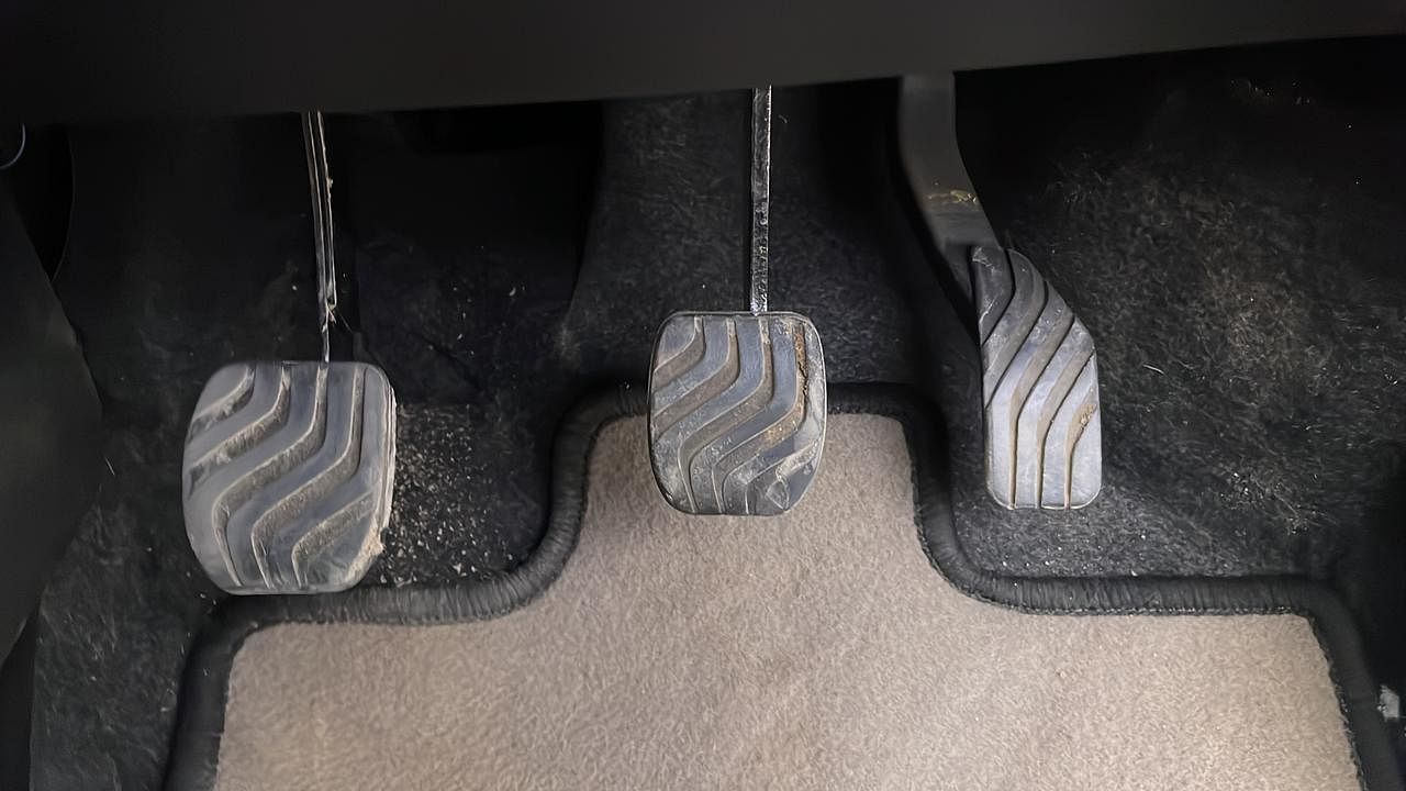 New Renault Kwid interior PEDALS VIEW