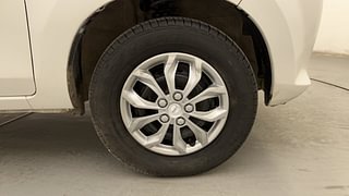 Used 2016 Maruti Suzuki Alto 800 [2012-2016] Lxi Petrol Manual tyres RIGHT FRONT TYRE RIM VIEW