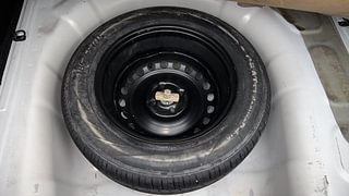 Used 2019 Hyundai Verna [2017-2020] 1.6 CRDI SX (O) AT Diesel Automatic tyres SPARE TYRE VIEW
