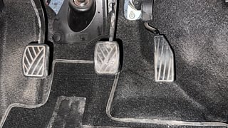 Used 2022 Maruti Suzuki Celerio VXi Petrol Manual interior PEDALS VIEW