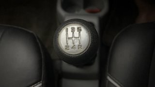 Used 2012 Maruti Suzuki Alto K10 [2010-2014] LXi Petrol Manual interior GEAR  KNOB VIEW