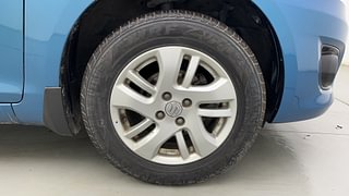 Used 2016 Maruti Suzuki Swift Dzire ZXI Petrol Manual tyres RIGHT FRONT TYRE RIM VIEW
