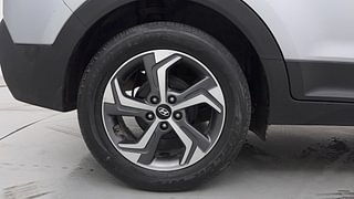 Used 2019 Hyundai Creta [2018-2020] 1.6 SX AT VTVT Petrol Automatic tyres RIGHT REAR TYRE RIM VIEW