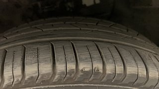 Used 2014 Hyundai i20 [2012-2014] Asta 1.2 Petrol Manual tyres RIGHT FRONT TYRE TREAD VIEW