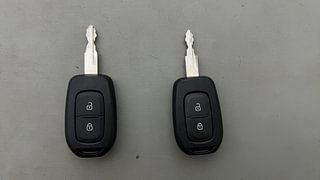 Used 2022 Renault Kwid CLIMBER 1.0 AMT Opt Petrol Automatic extra CAR KEY VIEW
