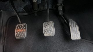 Used 2021 Maruti Suzuki Baleno [2019-2022] Zeta Petrol Petrol Manual interior PEDALS VIEW