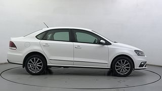 Used 2022 volkswagen Vento Highline Plus 1.0L TSI Petrol AT Petrol Automatic exterior RIGHT SIDE VIEW
