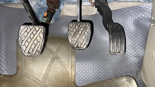 Used 2013 Nissan Sunny [2011-2014] XL Petrol Manual interior PEDALS VIEW